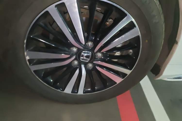 Used Honda Odyssey 2019 2.0L Rui·Zhi Zhen Edition Right Front Wheel Hub