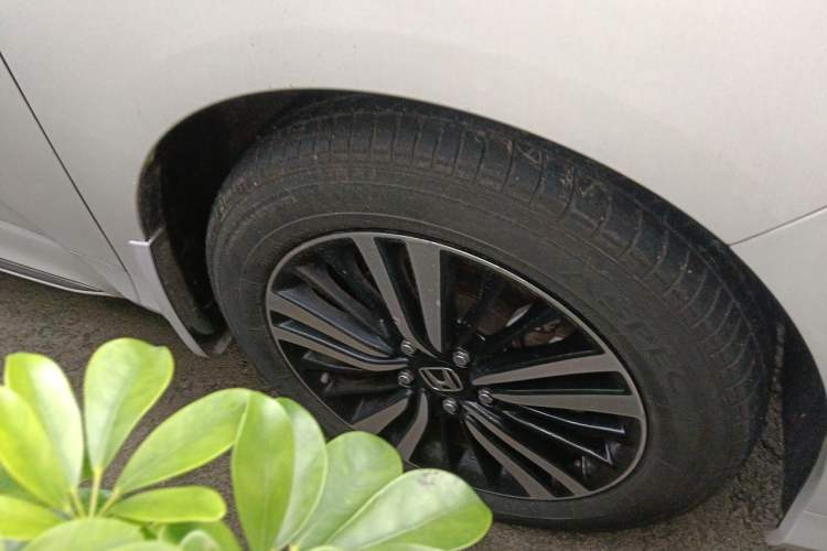 Used Honda Odyssey 2019 2.0L Rui·Smart Edition Right Front Wheel Hub
