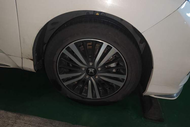 Used Honda Odyssey 2019 2.0L Rui·Zhi Zhen Edition Right Front Wheel Hub