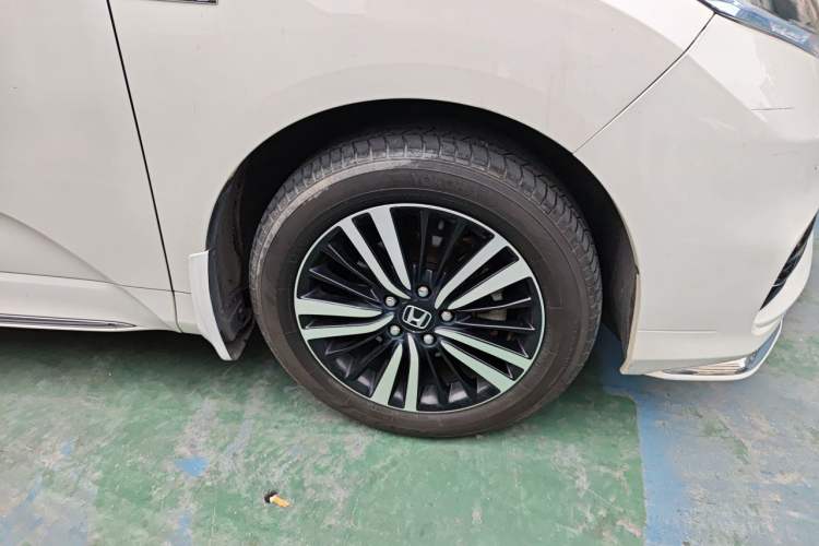 Used Honda Odyssey 2019 2.0L Rui-Zunxiang Edition Right Front Wheel Hub