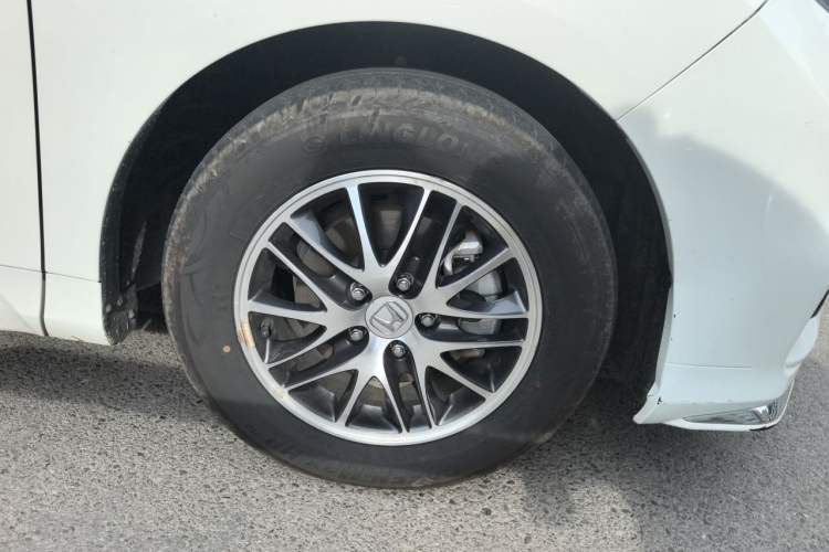 Used Honda Odyssey 2019 2.0L Rui·Comfort Edition Right Front Wheel Hub