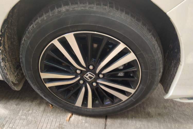 Used Honda Odyssey 2019 2.0L Rui-Zunxiang Edition Right Front Wheel Hub