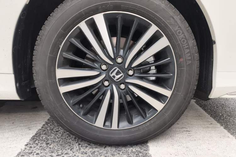 Used Honda Odyssey 2019 2.0L Rui·Zhi Zhen Edition Right Front Wheel Hub