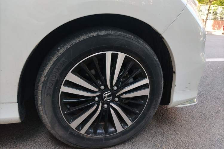 Used Honda Odyssey 2019 2.0L Rui-Zunxiang Edition Right Front Wheel Hub