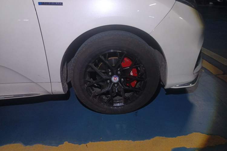 Used Honda Odyssey 2019 2.0L Rui·Smart Edition Right Front Wheel Hub