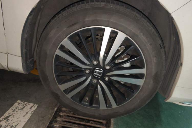 Used Honda Odyssey 2019 2.0L Rui-Zunxiang Edition Right Front Wheel Hub
