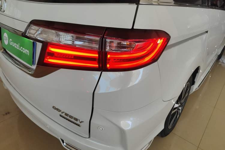 Used Honda Odyssey 2019 2.0L Rui·Smart Edition Right Rear Taillight