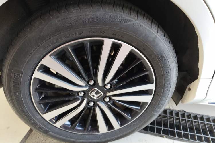 Used Honda Odyssey 2019 2.0L Rui-Zunxiang Edition Right Rear Wheel Hub