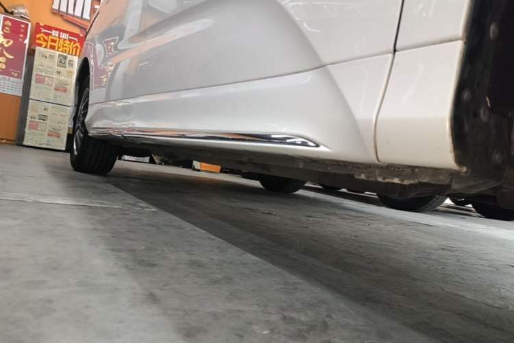 Used Honda Odyssey 2019 2.0L Rui·Comfort Edition Right Side Sill