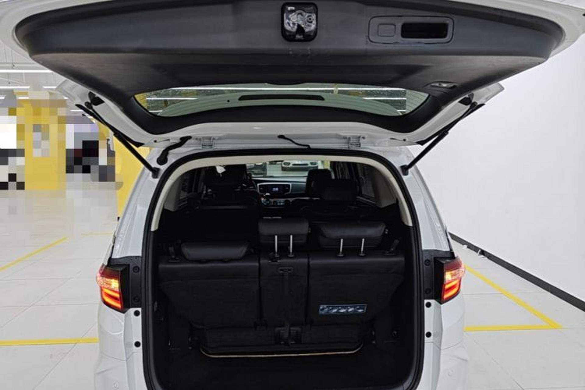 Used Honda Odyssey 2019 2.0L Rui·Zhi Zhen Edition Trunk