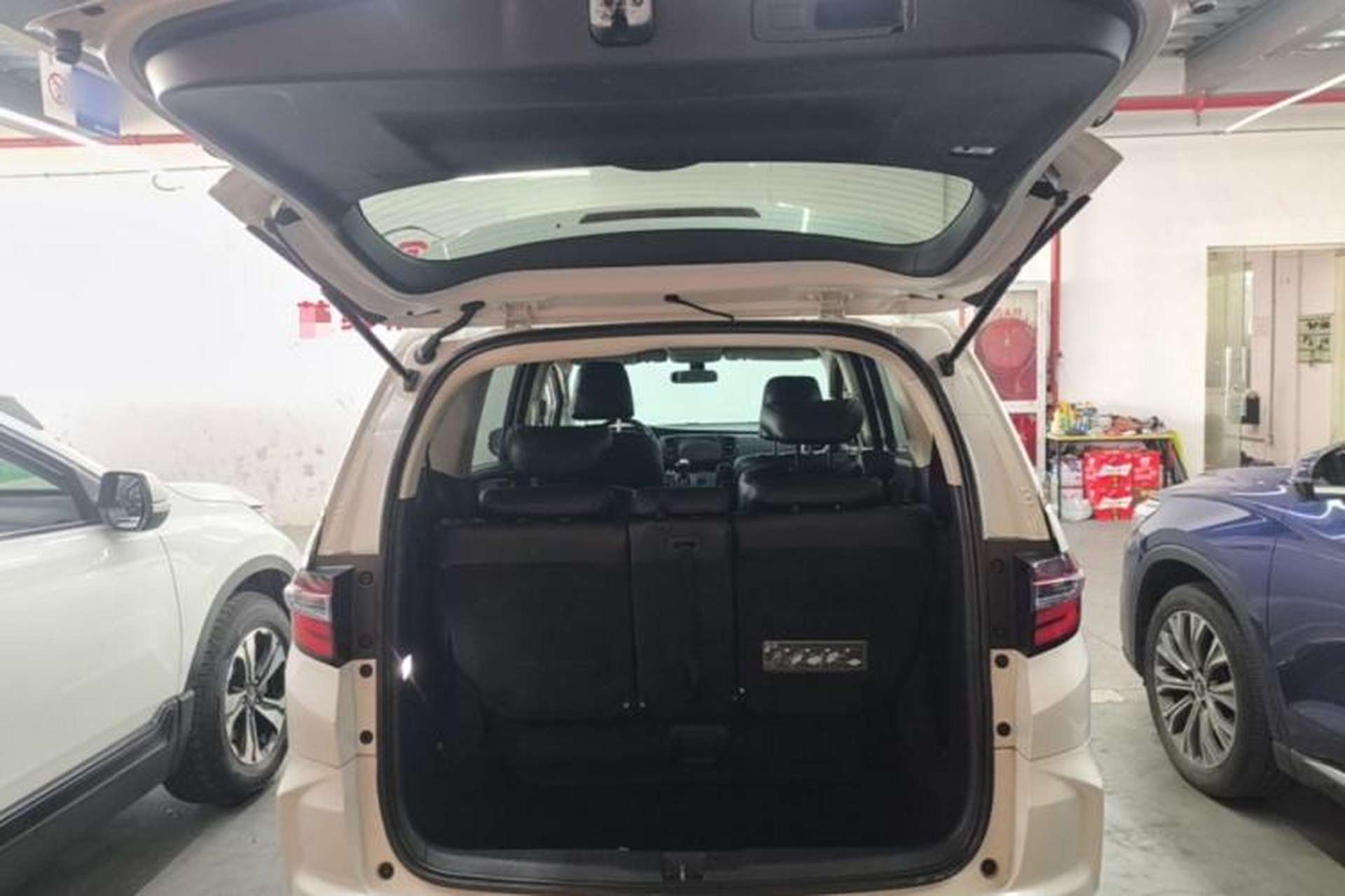 Used Honda Odyssey 2019 2.0L Rui·Comfort Edition Trunk