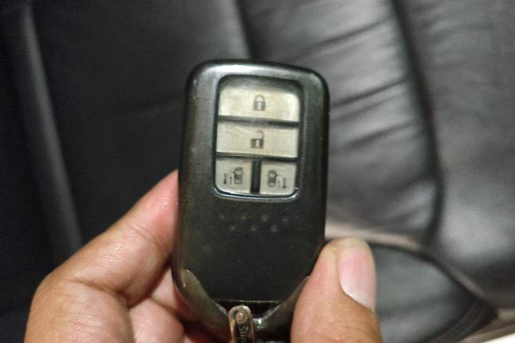 Used Honda Odyssey 2019 2.0L Rui-Zunxiang Edition Vehicle Key