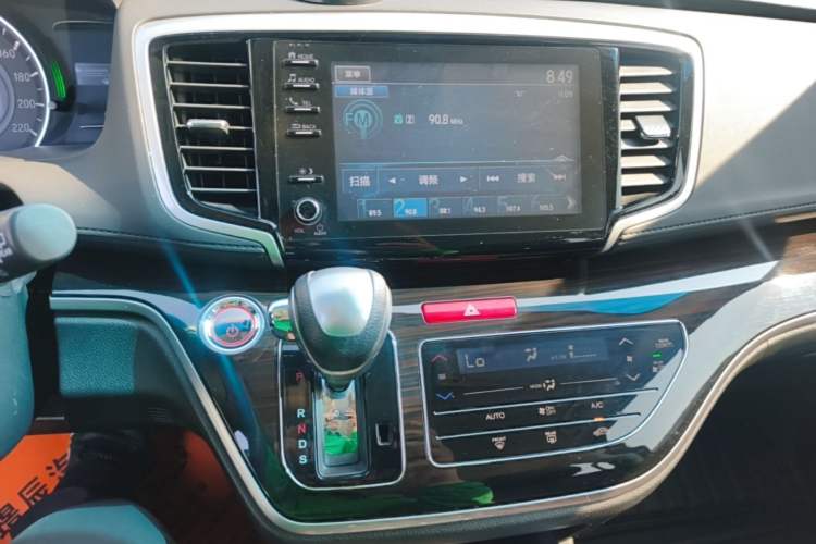 Used Honda Odyssey 2021 2.0L Rui-Changxiang Edition Audio And AC Panel