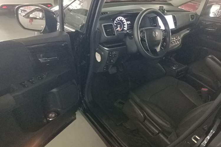 Used Honda Odyssey 2021 2.0L Rui-Changxiang Edition Driver Seat