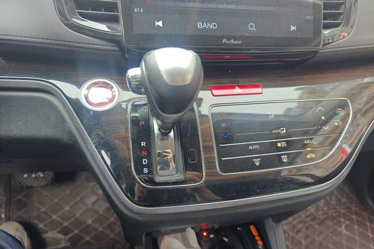 Used Honda Odyssey 2021 2.0L Rui·Comfort Edition Gear Lever