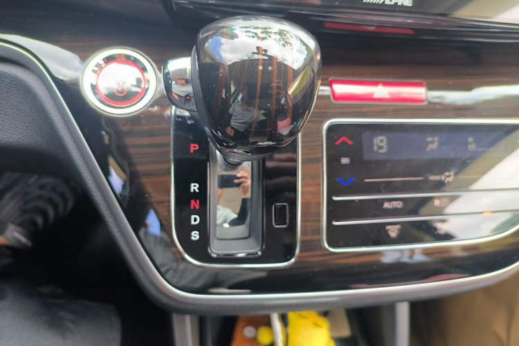 Used Honda Odyssey 2021 2.0L Rui·Comfort Edition Gear Lever