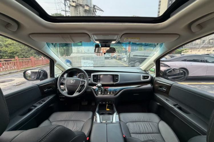 Used Honda Odyssey 2021 2.0L Rui·Luxury Edition Interior 2