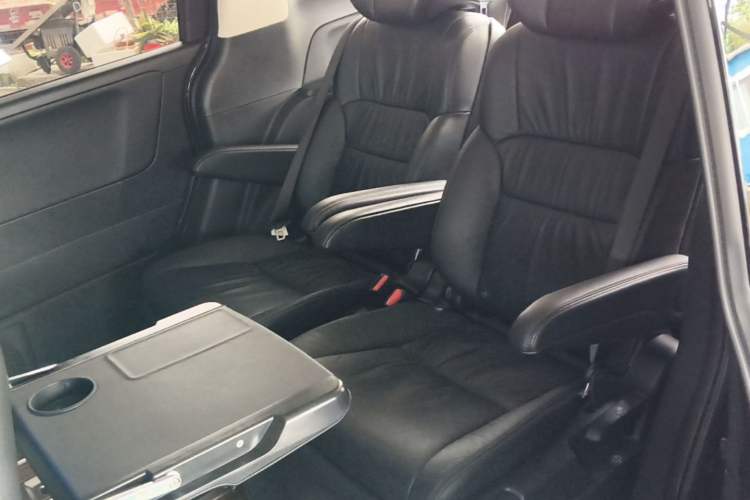 Used Honda Odyssey 2021 2.0L Rui·Luxury Edition Left Rear Seat