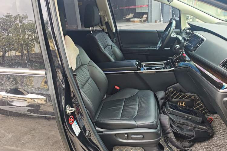 Used Honda Odyssey 2021 2.0L Rui·Luxury Edition Right Front Seat