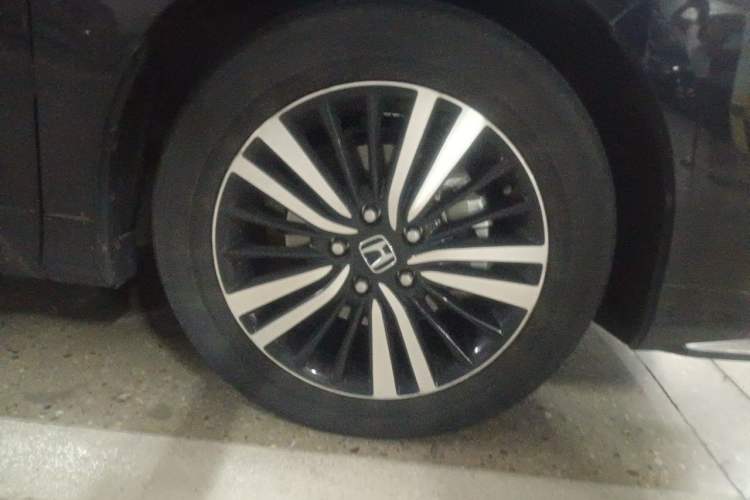Used Honda Odyssey 2021 2.0L Rui·Luxury Edition Right Front Wheel Hub