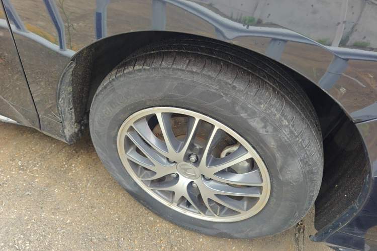 Used Honda Odyssey 2021 2.0L Rui·Comfort Edition Right Front Wheel Hub
