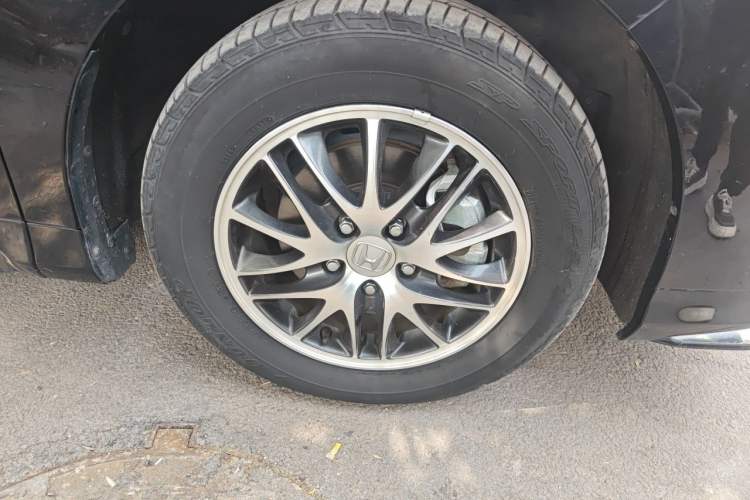 Used Honda Odyssey 2021 2.0L Rui·Comfort Edition Right Front Wheel Hub