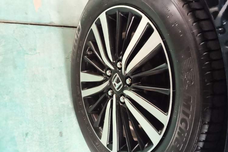 Used Honda Odyssey 2021 2.0L Rui·Luxury Edition Right Rear Wheel Hub