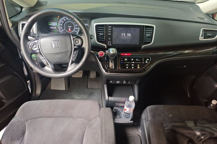 Used Honda Odyssey 2021 2.0L Rui-Changxiang Edition Center Console
