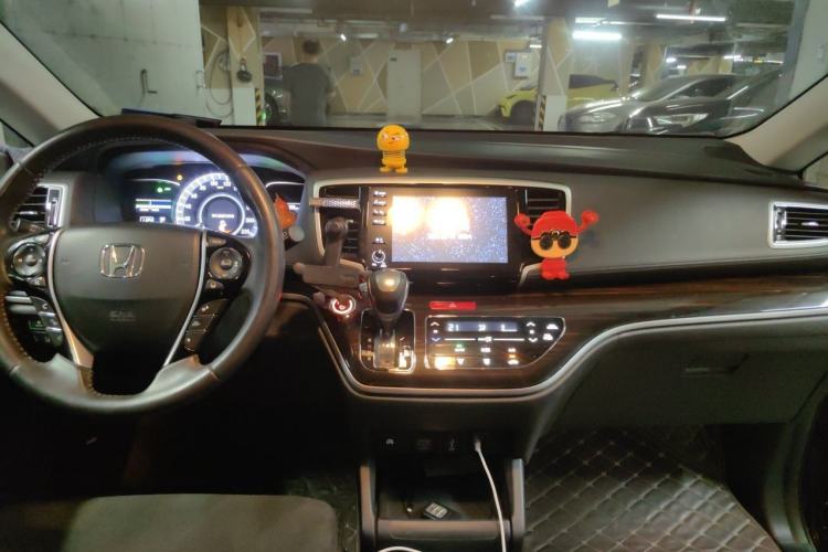 Used Honda Odyssey 2021 2.0L Rui-Changxiang Edition Center Console
