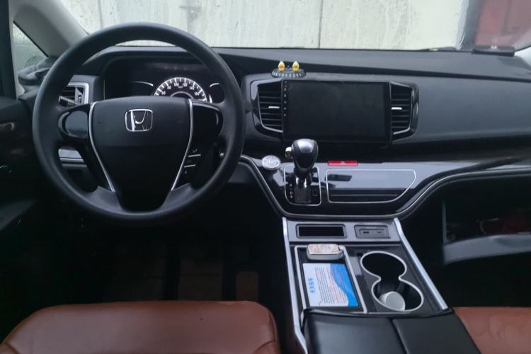 Used Honda Odyssey 2021 2.0L Rui·Comfort Edition Center Console