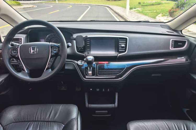Used Honda Odyssey 2021 2.0L Rui·Smart Edition Center Console