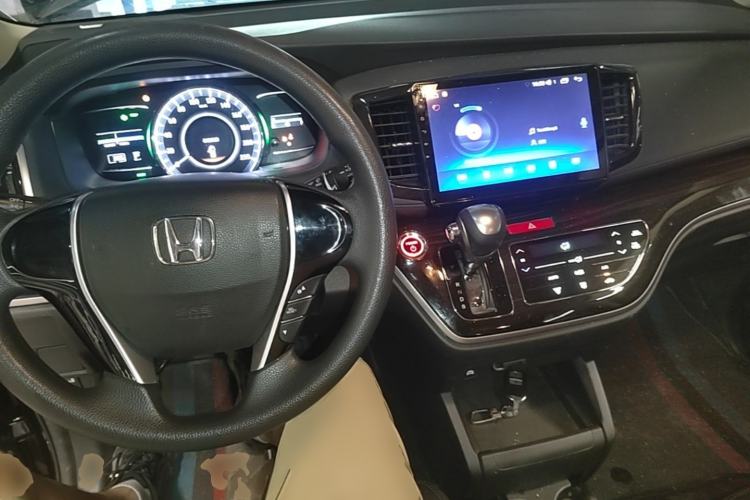 Used Honda Odyssey 2021 2.0L Rui·Comfort Edition Center Console