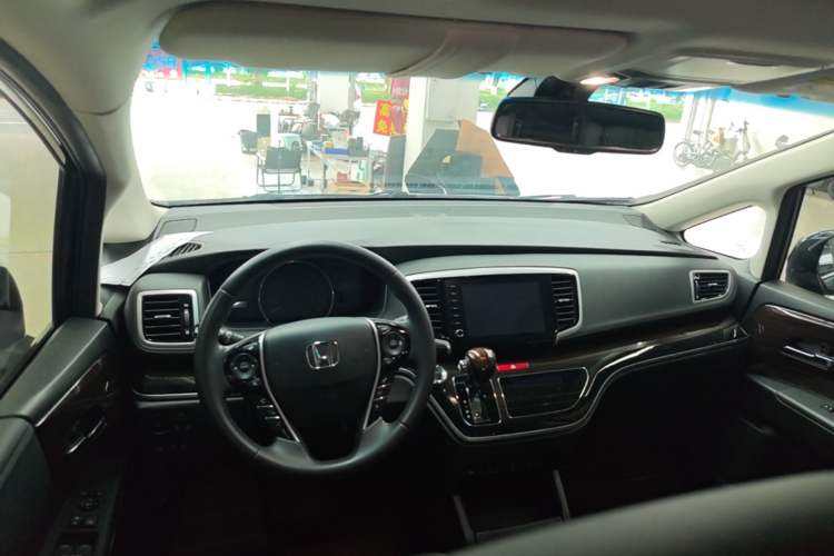 Used Honda Odyssey 2021 2.0L Rui·Supreme Edition Center Console