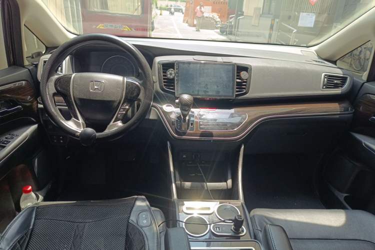 Used Honda Odyssey 2021 2.0L Rui·Comfort Edition Center Console