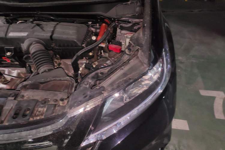 Used Honda Odyssey 2021 2.0L Rui·Comfort Edition Engine Bay Left