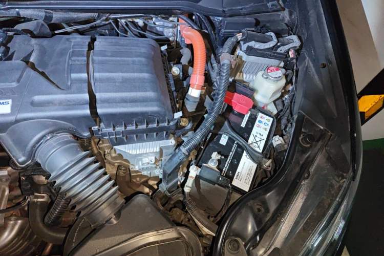 Used Honda Odyssey 2021 2.0L Rui·Comfort Edition Engine Bay Left