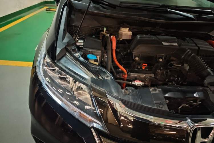 Used Honda Odyssey 2021 2.0L Rui·Luxury Edition Engine Bay Right