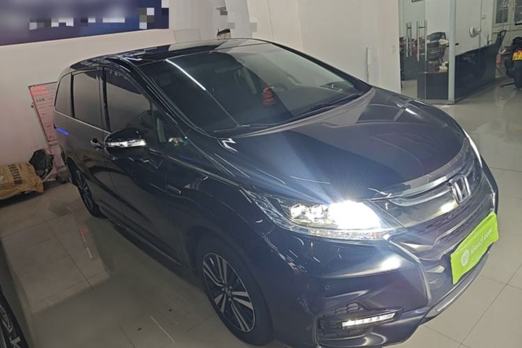 Used Honda Odyssey 2021 2.0L Rui·Luxury Edition Front Right 45 Deg