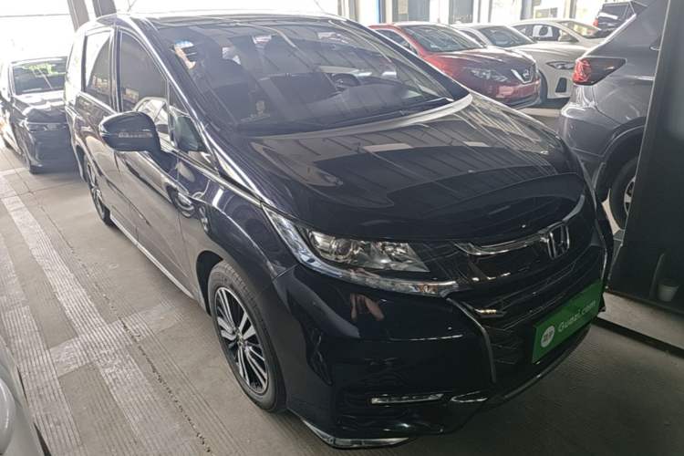 Used Honda Odyssey 2021 2.0L Rui·Smart Edition Front Right 45 Deg