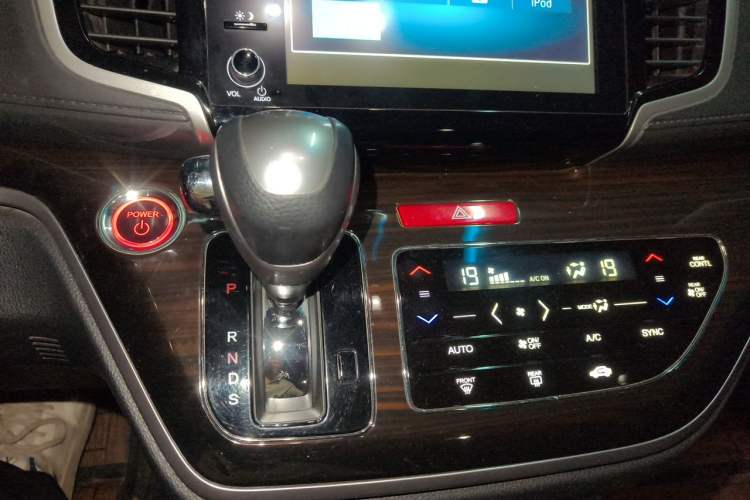Used Honda Odyssey 2021 2.0L Rui·Luxury Edition Gear Lever