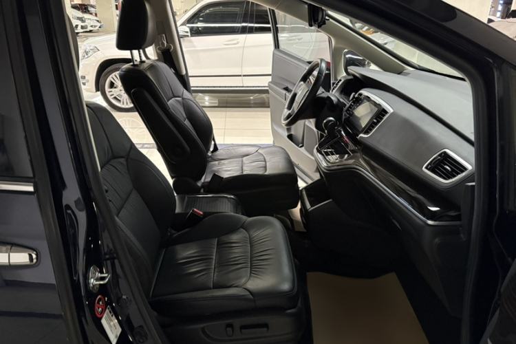 Used Honda Odyssey 2021 2.0L Rui·Luxury Edition Interior 11