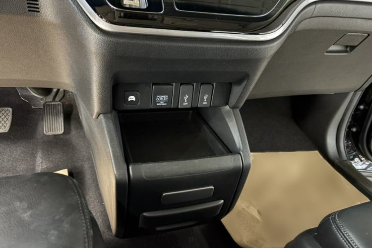 Used Honda Odyssey 2021 2.0L Rui·Luxury Edition Interior 3