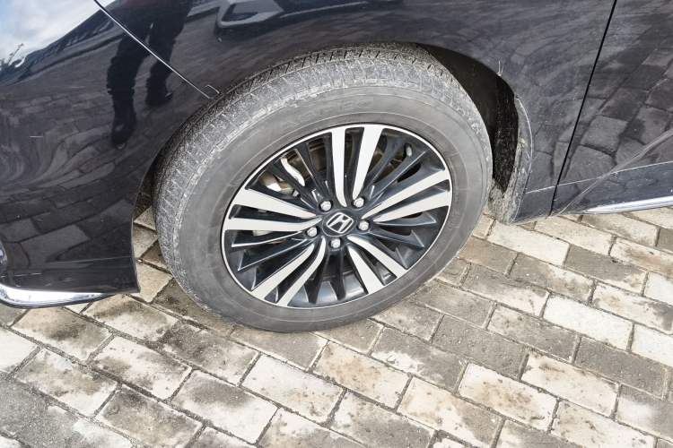 Used Honda Odyssey 2021 2.0L Rui·Luxury Edition Left Front Wheel Hub