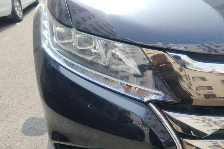Used Honda Odyssey 2021 2.0L Rui·Luxury Edition Right Front Headlight