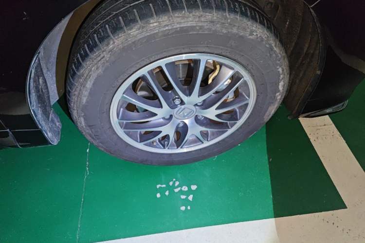 Used Honda Odyssey 2021 2.0L Rui·Comfort Edition Right Front Wheel Hub