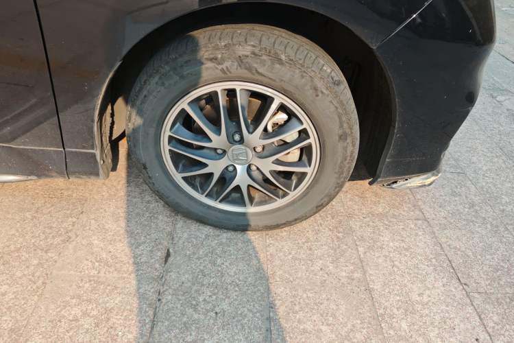 Used Honda Odyssey 2021 2.0L Rui·Comfort Edition Right Front Wheel Hub