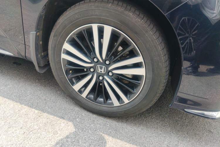 Used Honda Odyssey 2021 2.0L Rui·Luxury Edition Right Front Wheel Hub