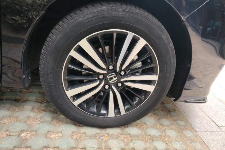Used Honda Odyssey 2021 2.0L Rui·Luxury Edition Right Front Wheel Hub
