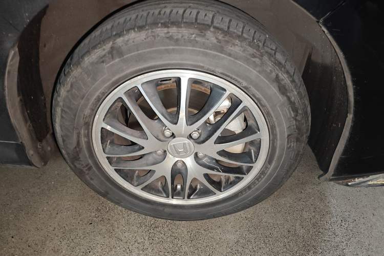 Used Honda Odyssey 2021 2.0L Rui·Comfort Edition Right Front Wheel Hub