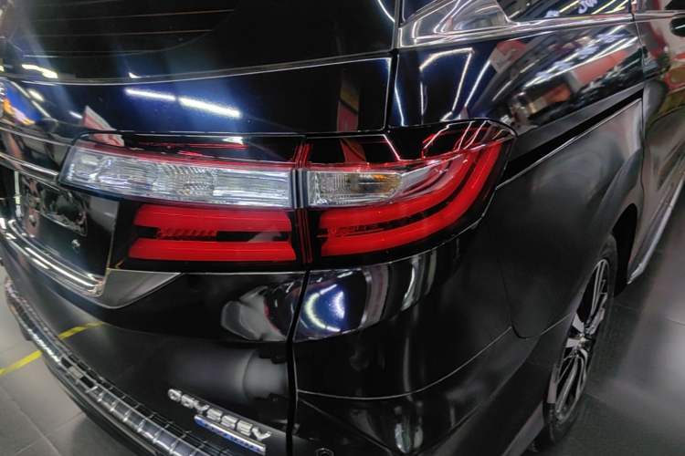 Used Honda Odyssey 2021 2.0L Rui·Smart Edition Right Rear Taillight